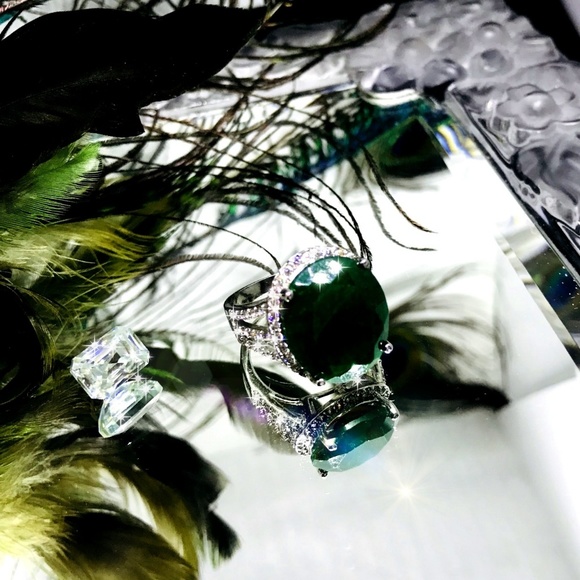 🔱'31CT's!' AUTHENTIC OVAL EMERALD & DIAM RING 🔱8 - Picture 1 of 4